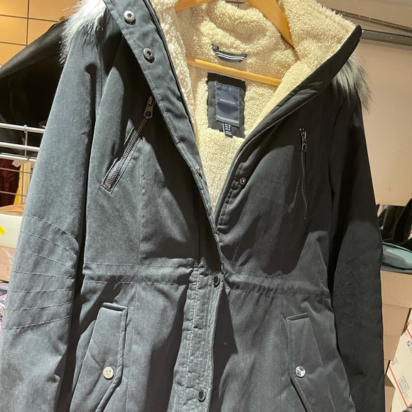 NWT Nautica Women's Faux Big Fur Trim Hooded Parka Winter Jacket Black Size XS - Picture 2 of 9